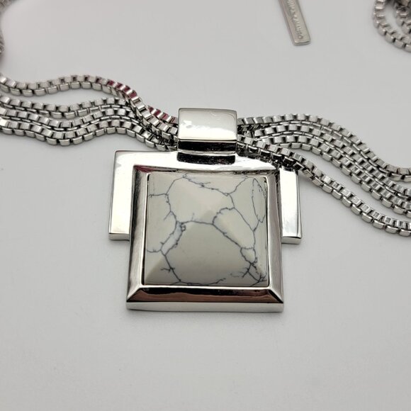Vince Camuto Silver Tone Howlite Stone Square Pendant Statement Necklace 20" Adj - Picture 2 of 10